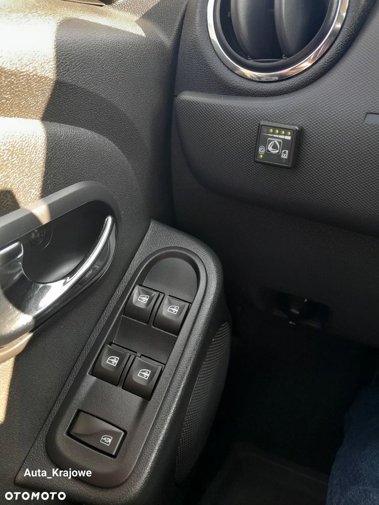 Dacia Duster 1.6 SL Garmin - 20