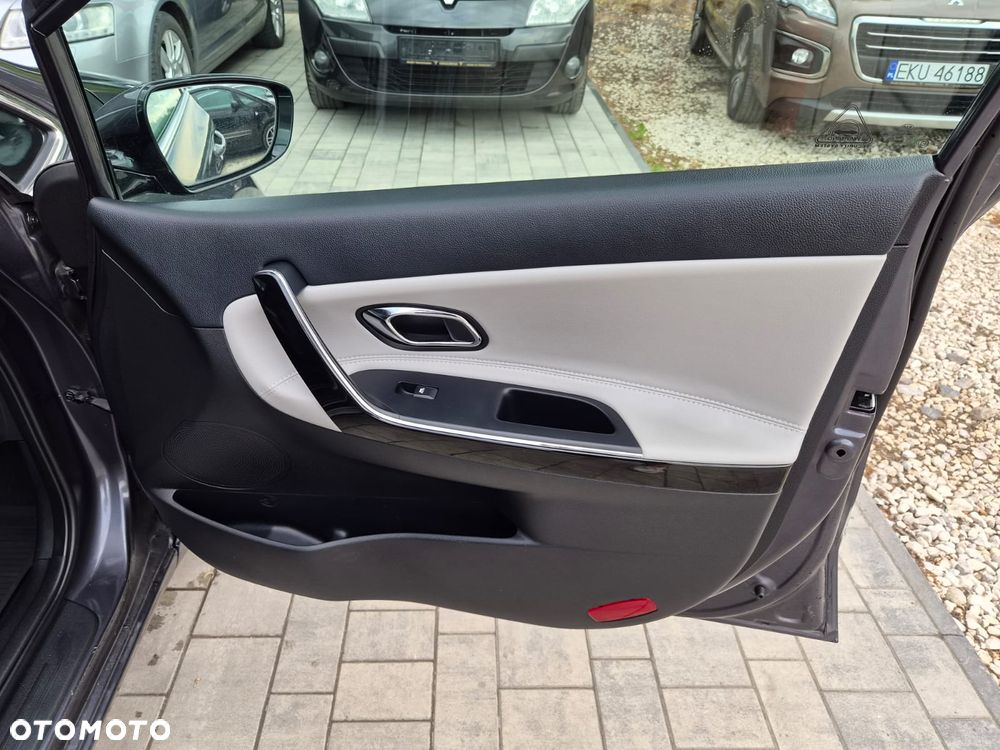 Kia Ceed - 30
