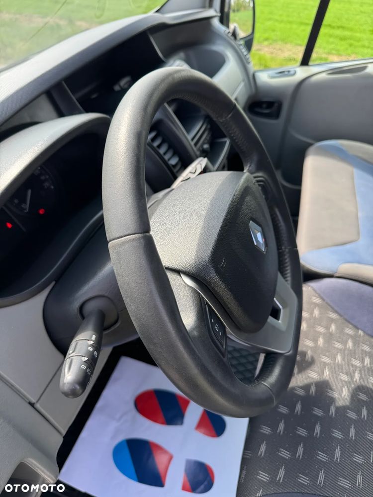 Renault TRAFIC - 35