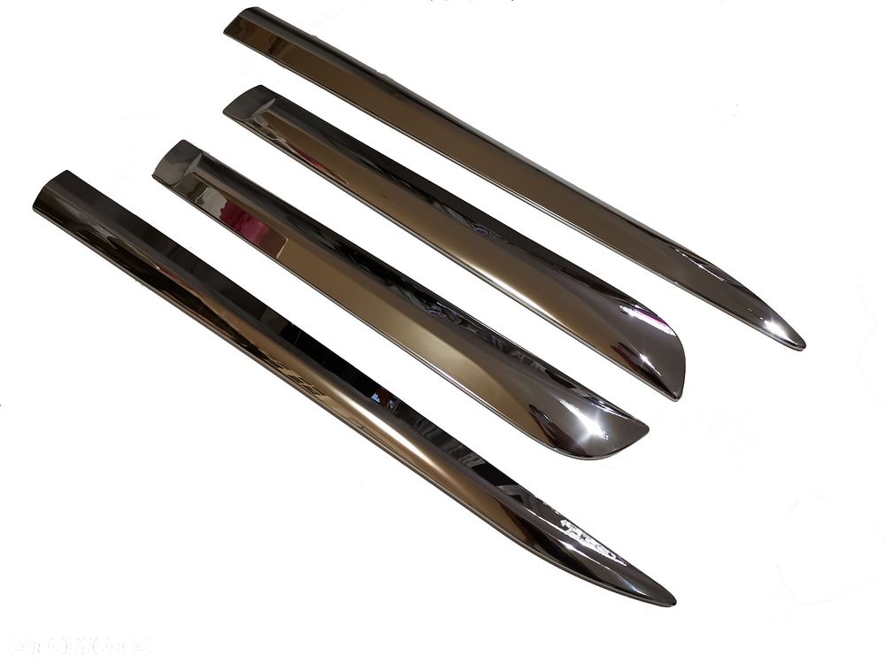 Listwy Boczne Nakładki Ochronne na Drzwi TOYOTA HILUX 2015- 2025 - 1