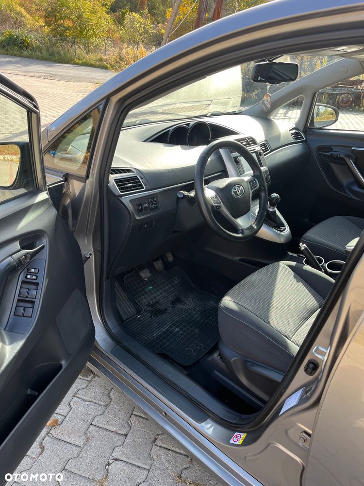 Toyota Verso 1.6 D-4D Prestige 7os - 26
