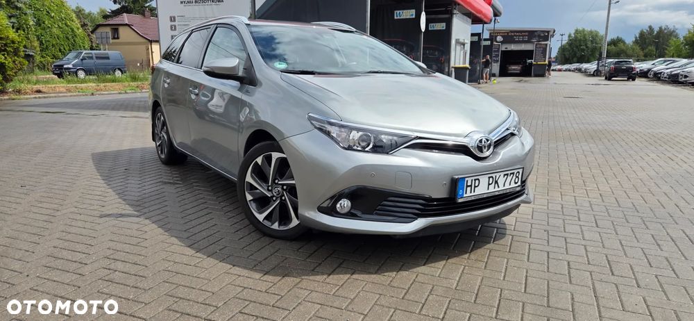 Toyota Auris 1.6 D-4D Design Edition - 23