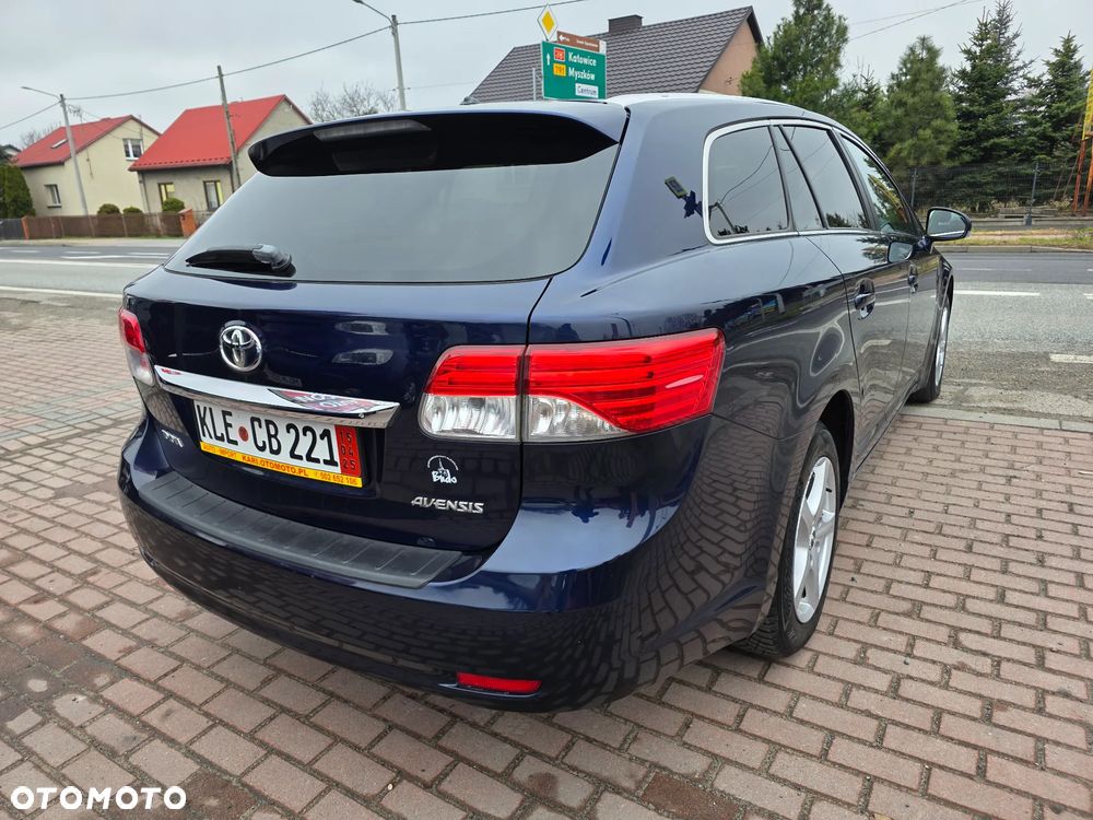 Toyota Avensis 2.0 D-4D Edition - 5