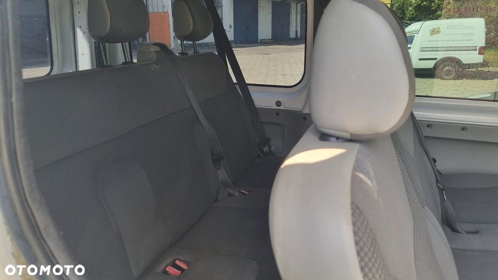 Opel Vivaro L2H1 2.9t - 7