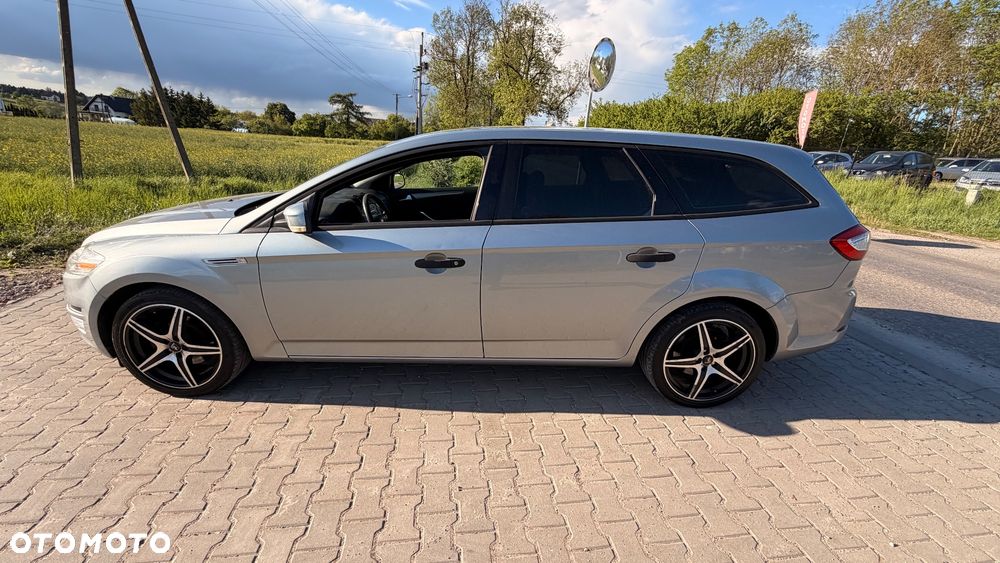 Ford Mondeo 2.0 TDCi Ghia - 22