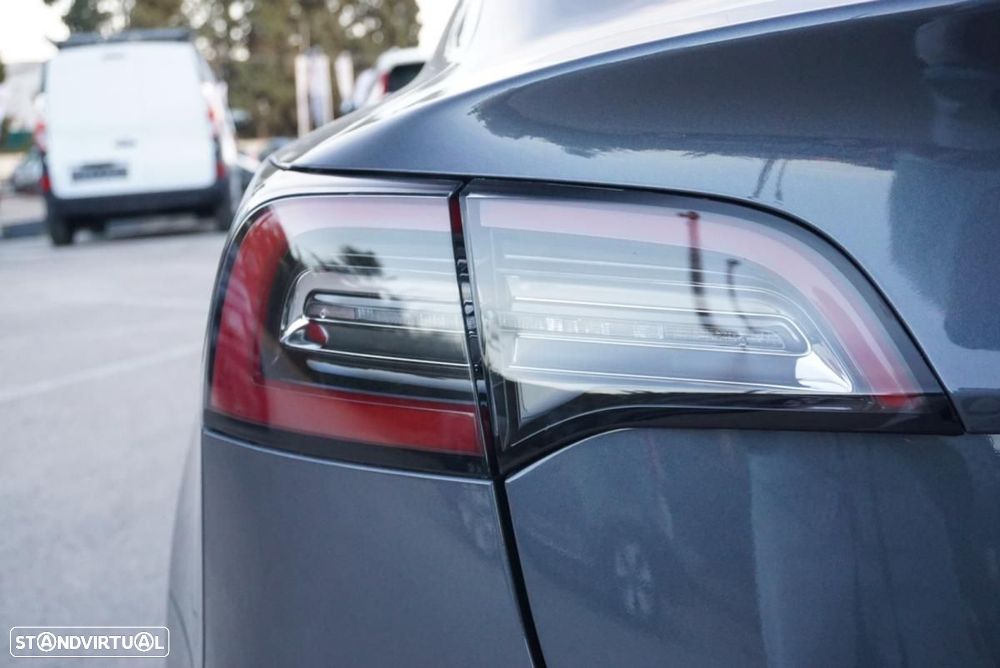 Tesla Model 3 Long Range AWD Dual Motor - 27