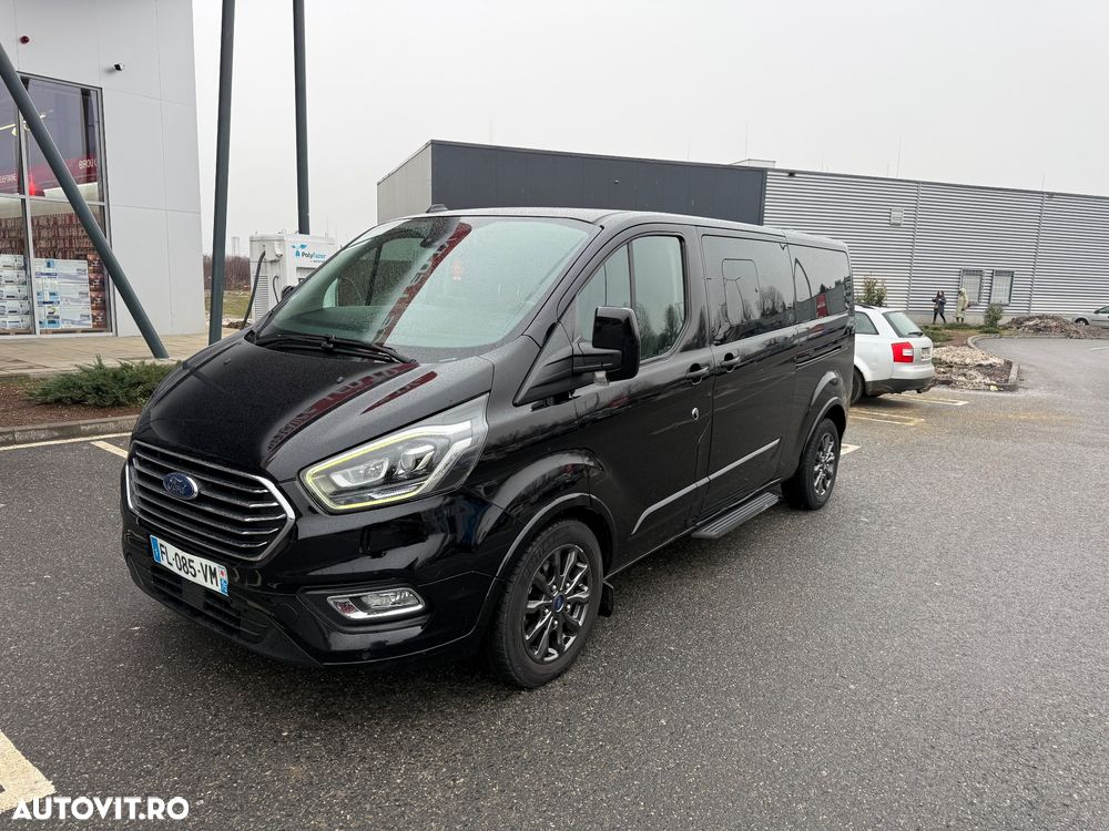 Ford Tourneo Custom Bus 320 2.0 EcoBlue 185 CP L2H1 Titanium X Aut. - 33
