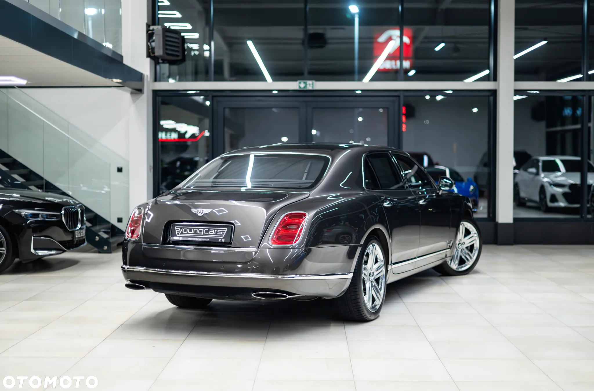Bentley Mulsanne Standard - 11