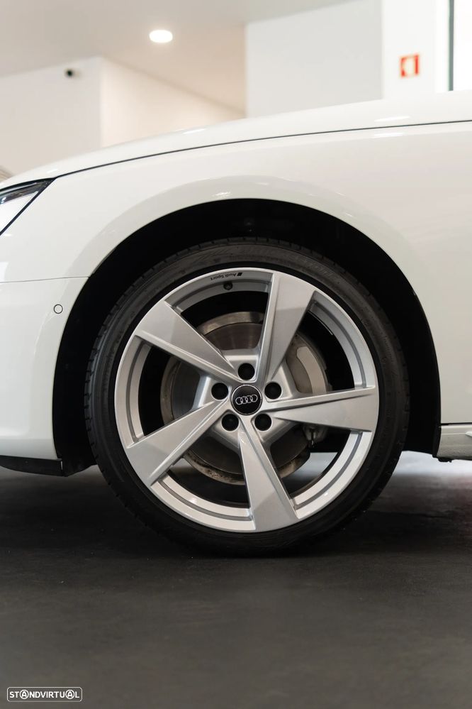 Audi A4 40 TDI quattro S line S tronic - 14
