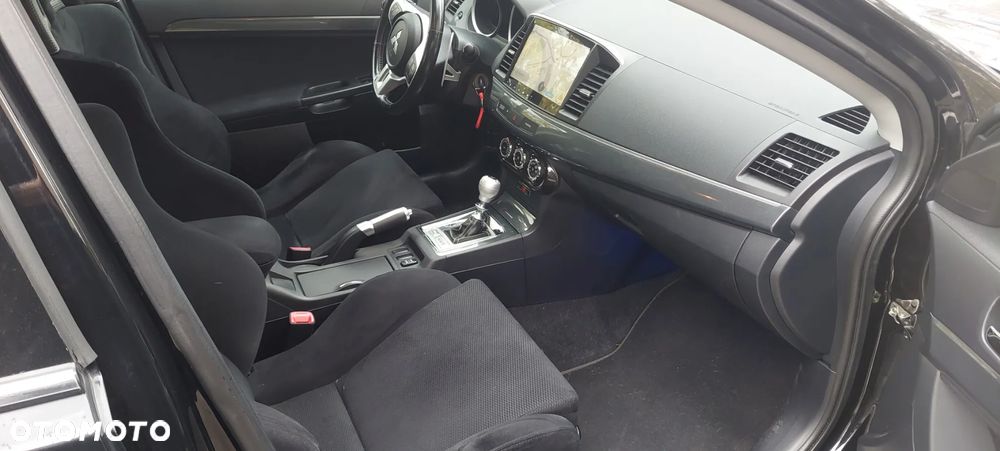 Mitsubishi Lancer 2.0 Ralliart GSR - 26