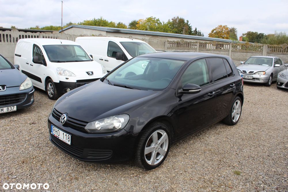 Volkswagen Golf - 1