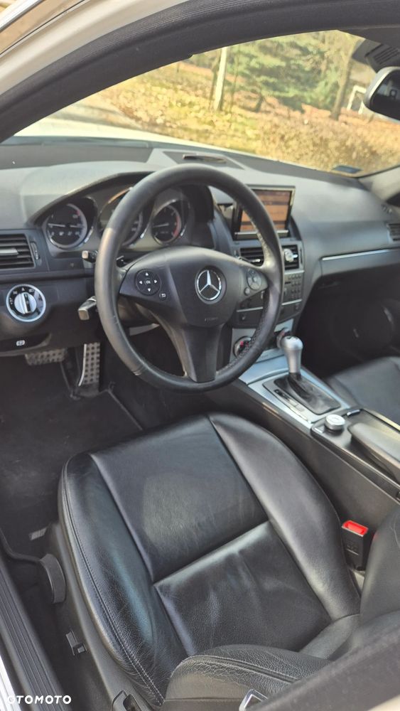 Mercedes-Benz Klasa C 220 CDI DPF Automatik BlueEFFICIENCY Avantgarde - 15