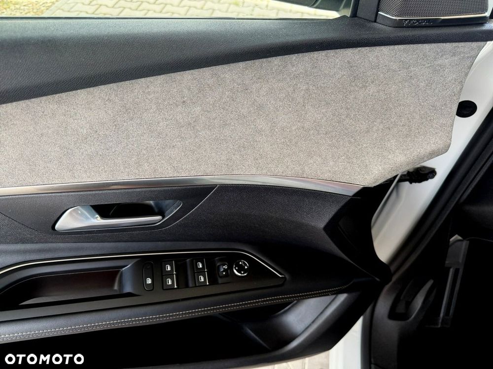 Peugeot 3008 - 26