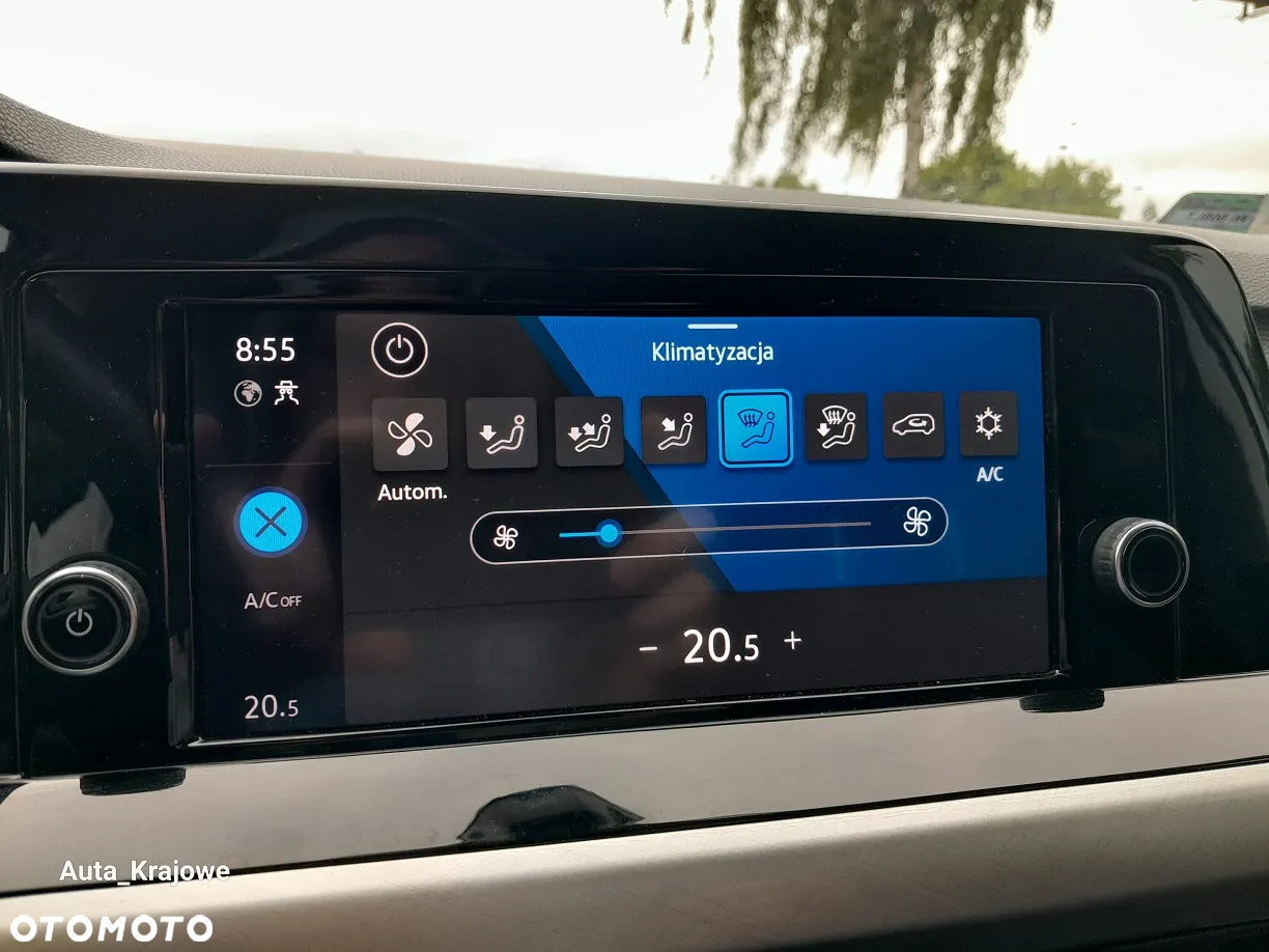 Volkswagen Golf VIII 1.5 TSI EVO Life - 23