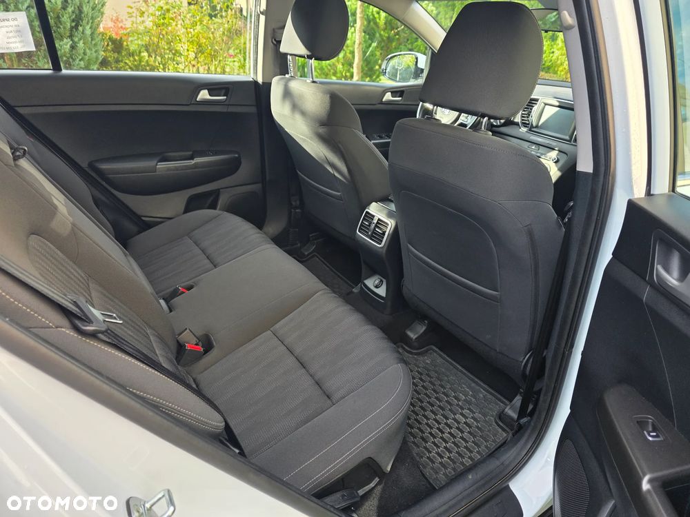 Kia Sportage - 16