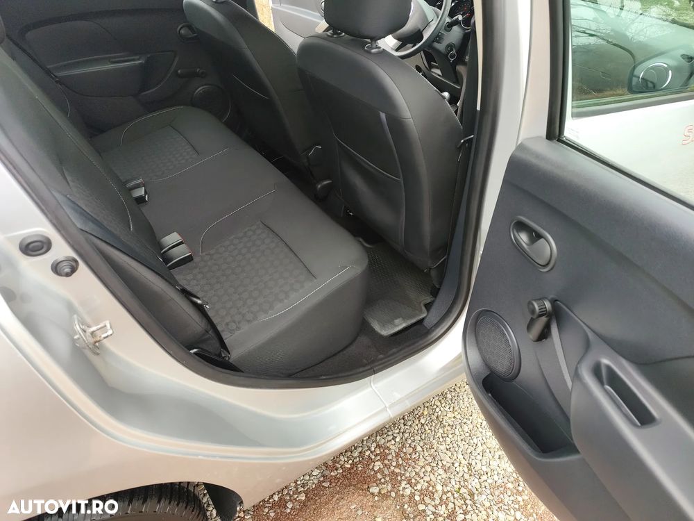 Dacia Sandero - 9