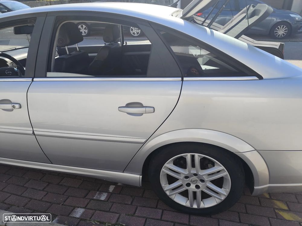 Opel Vectra GTS 2.2 DTi - 2