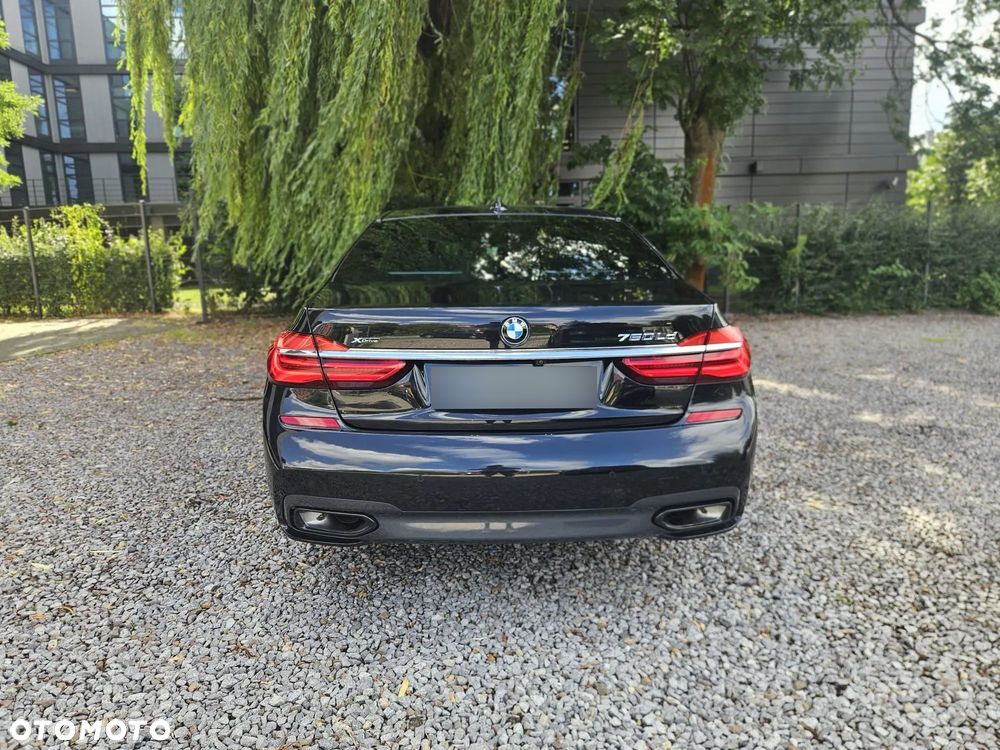 BMW Seria 7 750Ld xDrive - 12