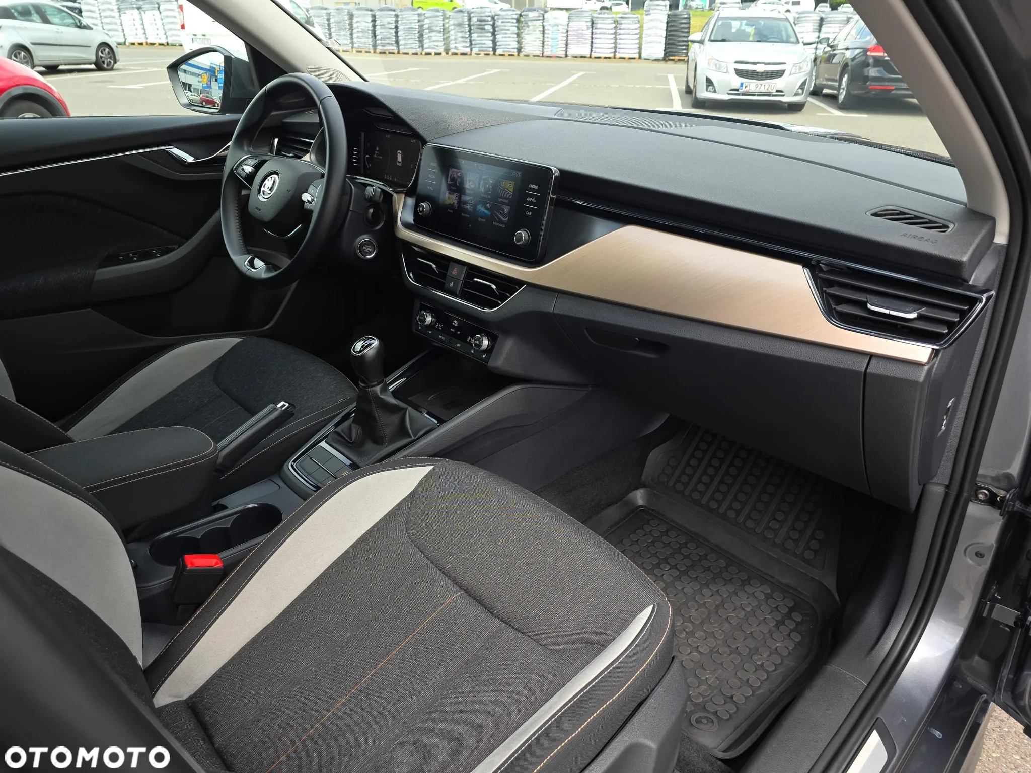 Skoda Kamiq 1.5 TSI Style DSG - 22