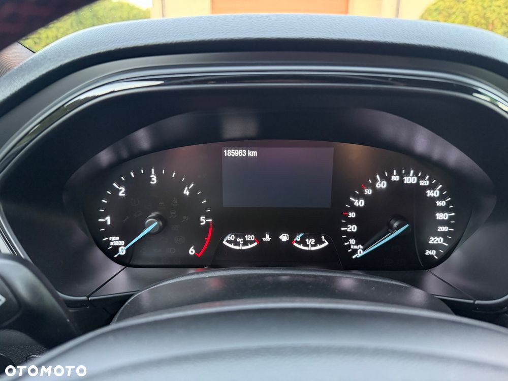 Ford Focus 1.5 EcoBlue Start-Stopp-System ST-LINE - 26