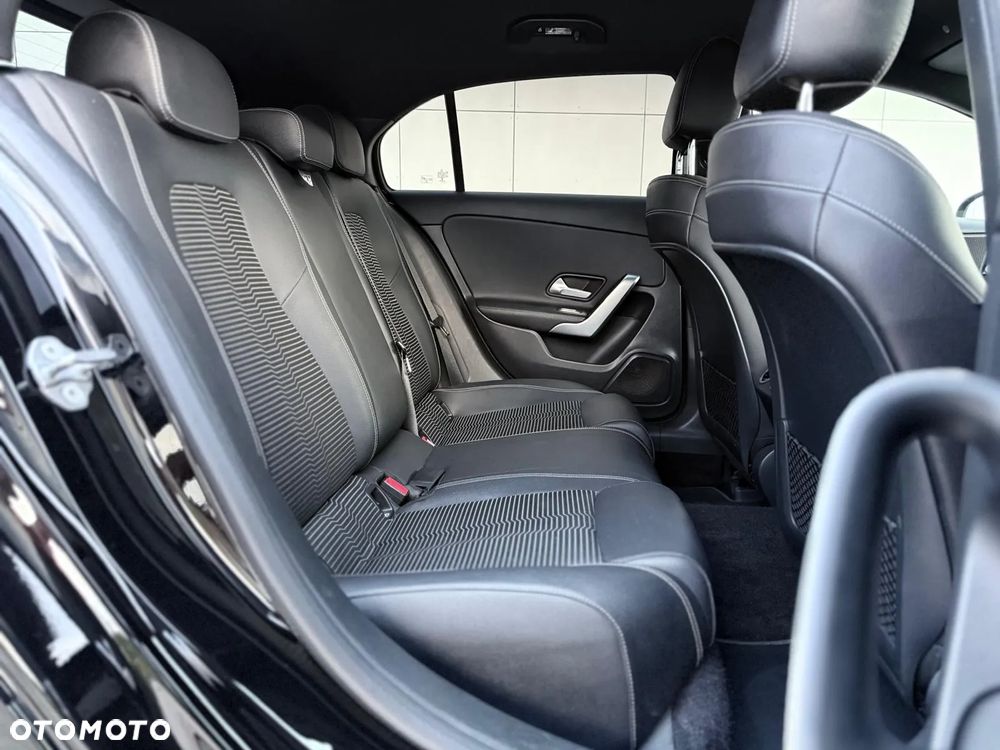 Mercedes-Benz Klasa A 200 d 8G-DCT Special Edition - 24