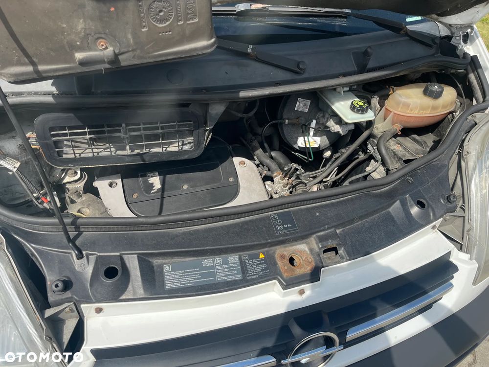 Opel VIVARO - 14