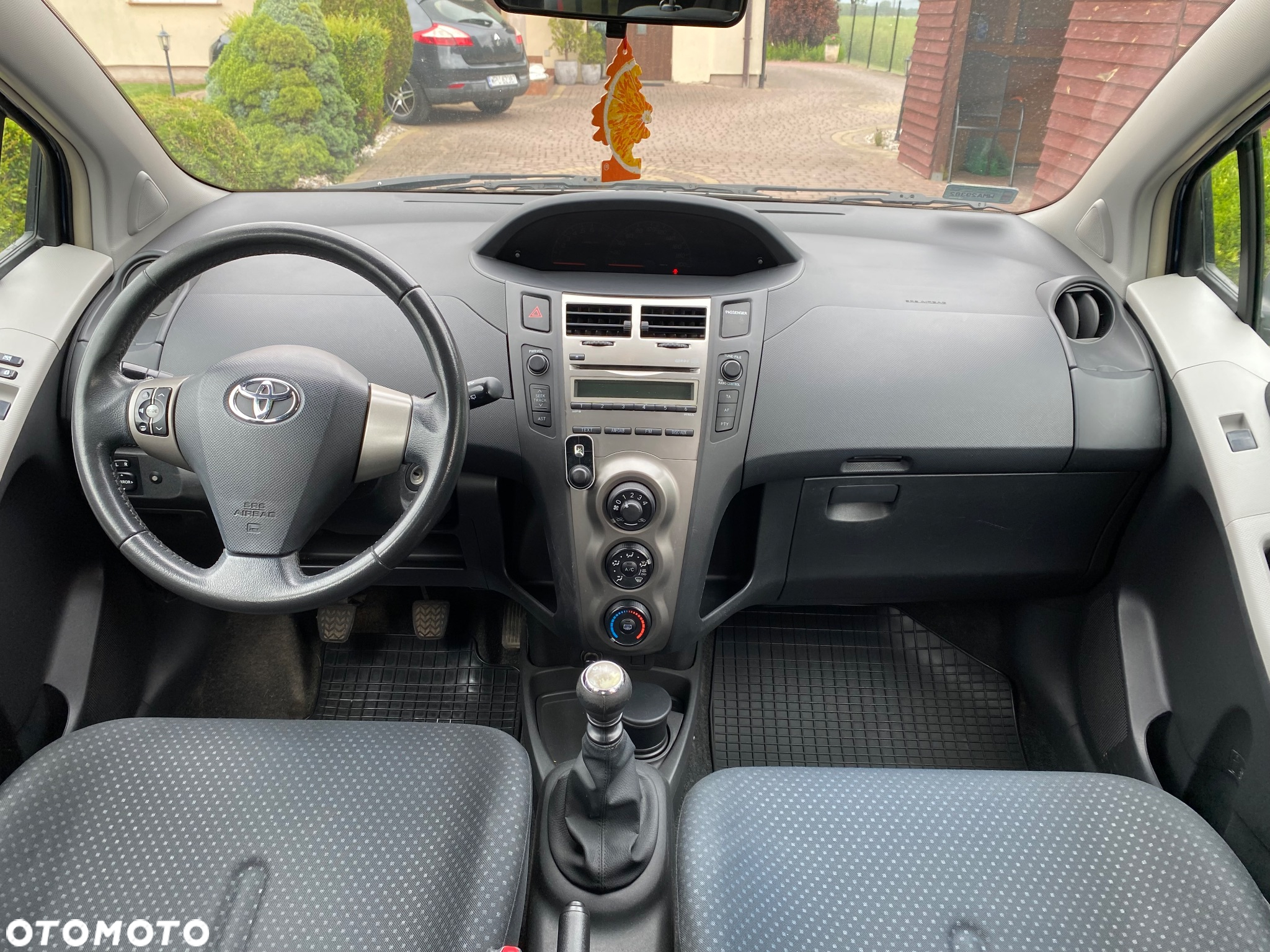 Toyota Yaris 1.33 2010 - 11