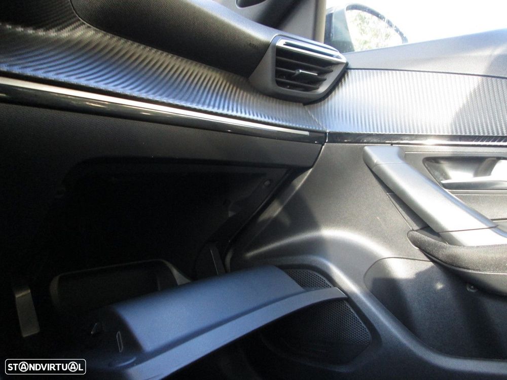 Peugeot 2008 1.2 PureTech Active - 32