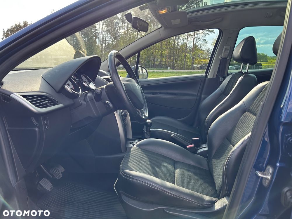 Peugeot 207 120 VTi Outdoor - 11