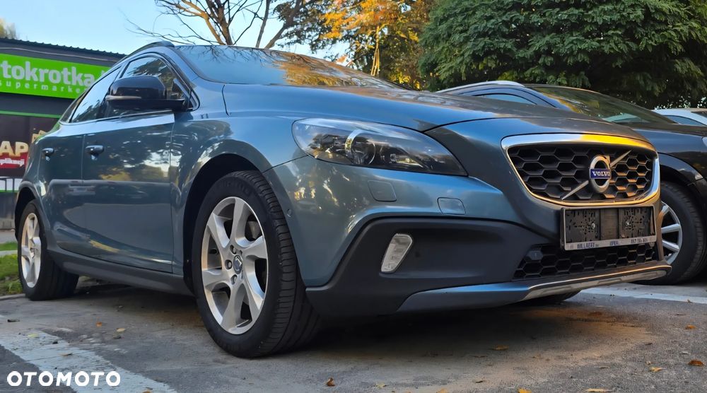 Volvo V40 Cross Country - 13