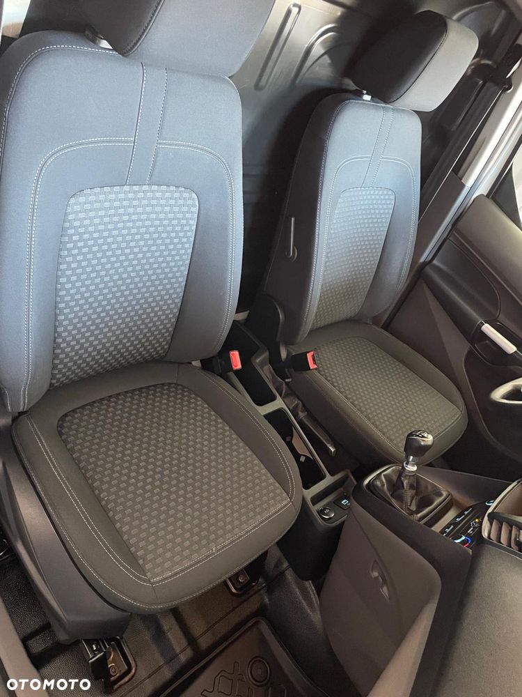 Ford Transit Connect trend - 14
