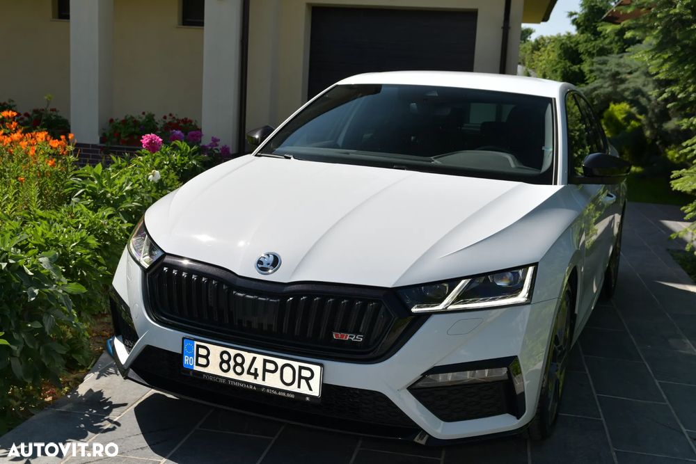 Skoda Octavia 2.0 TSI DSG RS - 2
