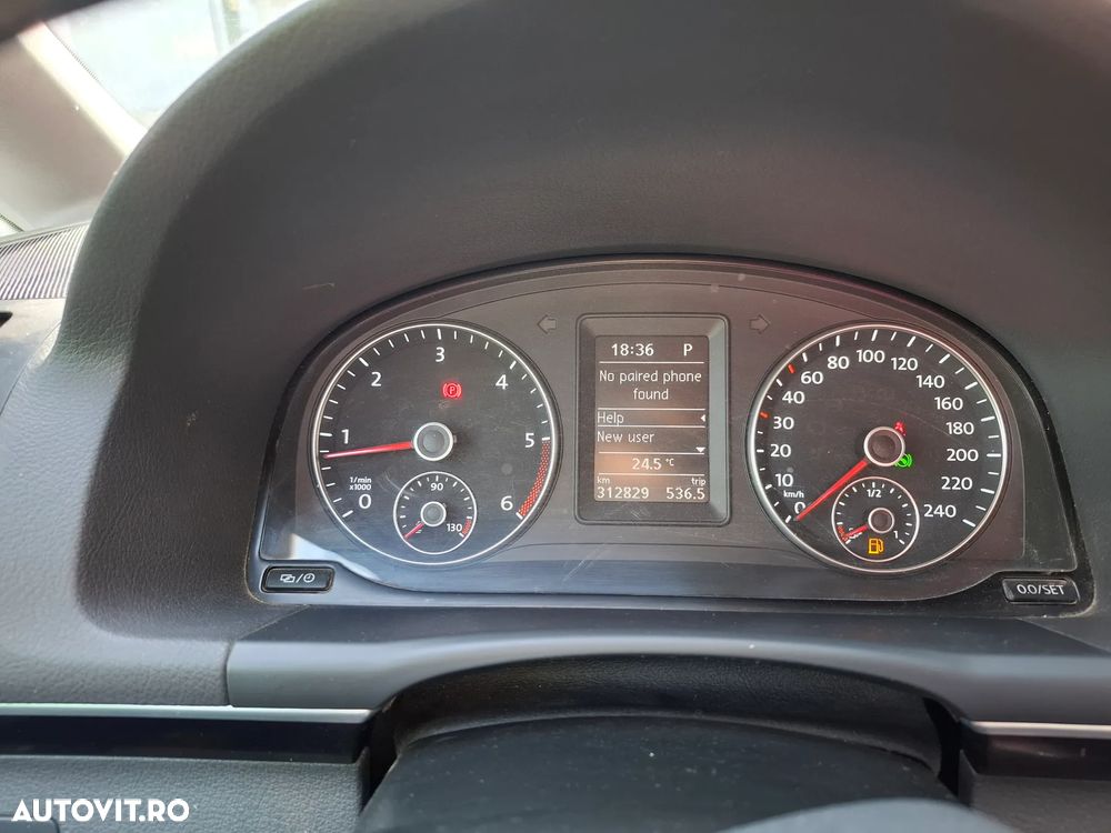 Volkswagen Touran 2.0 TDI DSG Highline - 5
