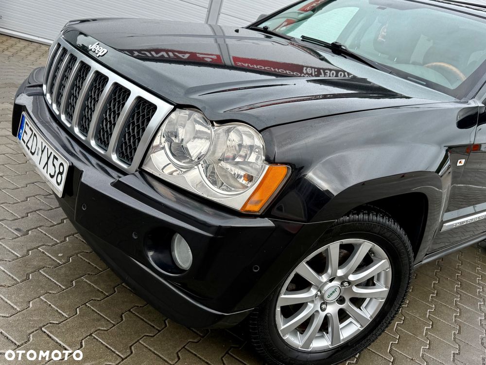 Jeep Grand Cherokee - 21