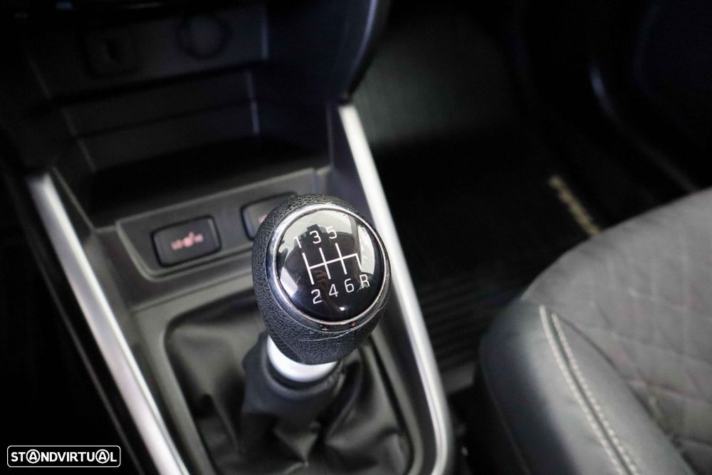 Suzuki Vitara 1.4T GLX - 33