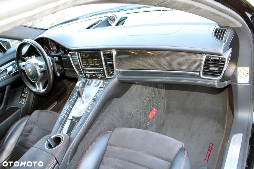 Porsche Panamera GTS - 16