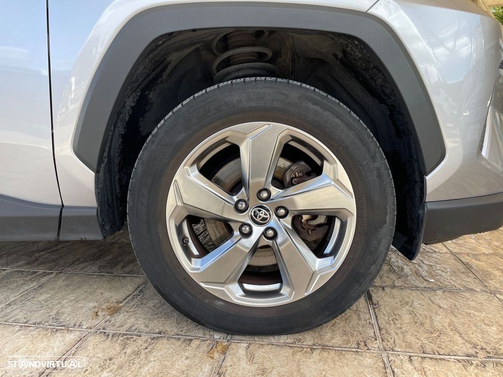 Toyota RAV4 - 16