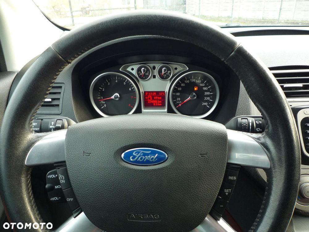 Ford Kuga 2.5 Trend - 17