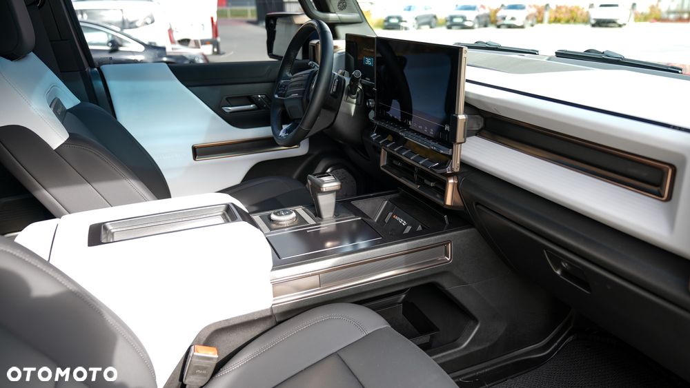 GMC Hummer - 12