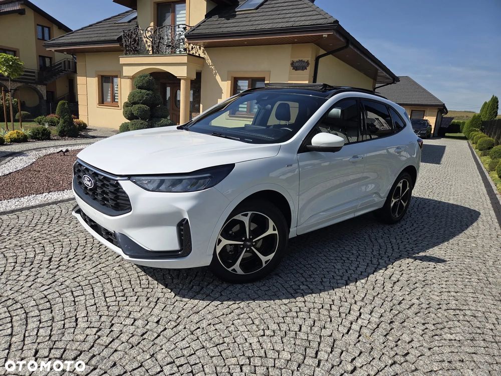 Ford Kuga - 37