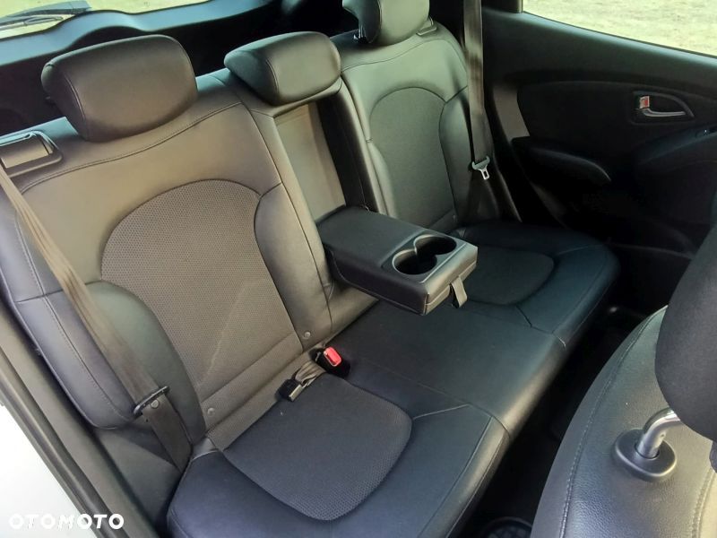 Hyundai ix35 1.7 CRDi 2WD Fifa World Cup Edition - 12