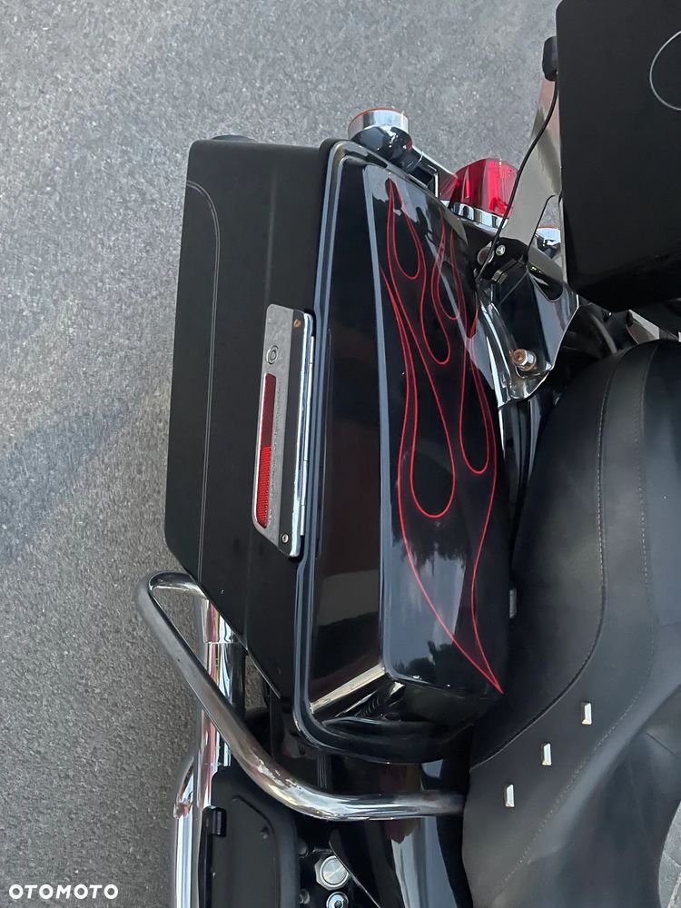 Harley-Davidson Touring Road King - 13