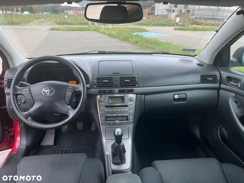 Toyota Avensis 1.8 VVT-i Sol - 7