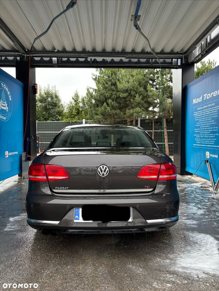Volkswagen Passat 1.8 TSI Highline - 3