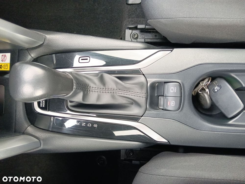 Toyota Corolla Cross - 24