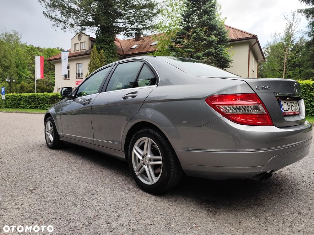 Mercedes-Benz Klasa C 180 BlueEFFICIENCY Avantgarde - 9
