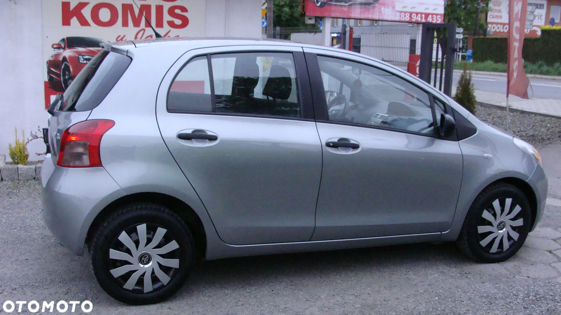Toyota Yaris 1.3 VVT-i Luna - 7
