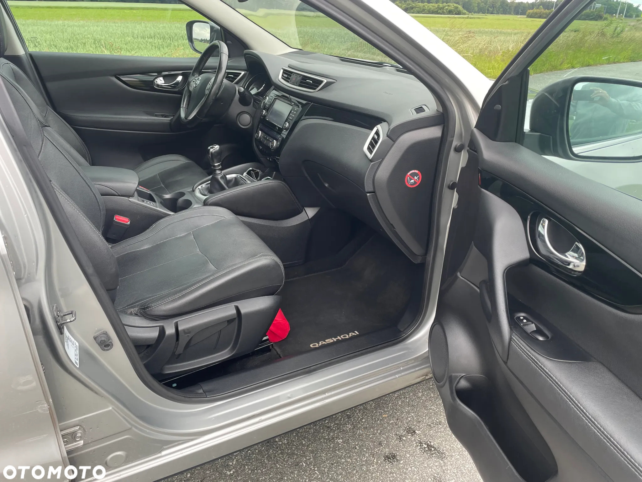 Nissan Qashqai 1.6 dCi 4x4 Acenta S&S - 6
