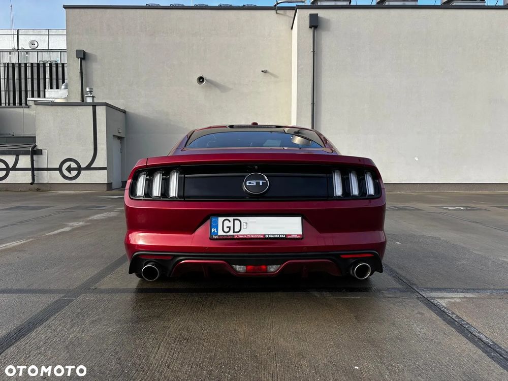 Ford Mustang - 7
