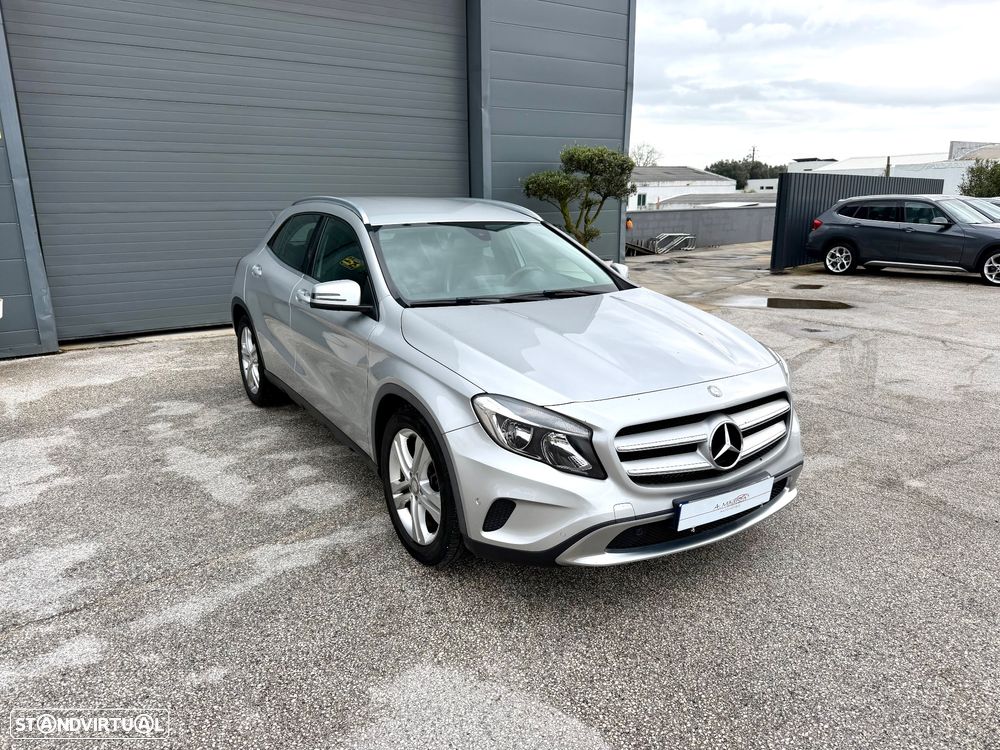 Mercedes-Benz GLA 180 CDI Urban - 2